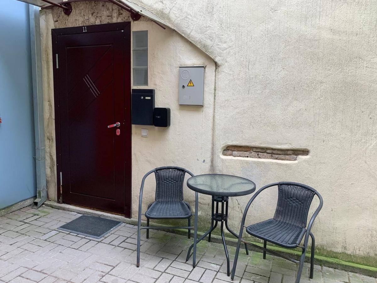 Old Studio Apartment فيلنيوس المظهر الخارجي الصورة
