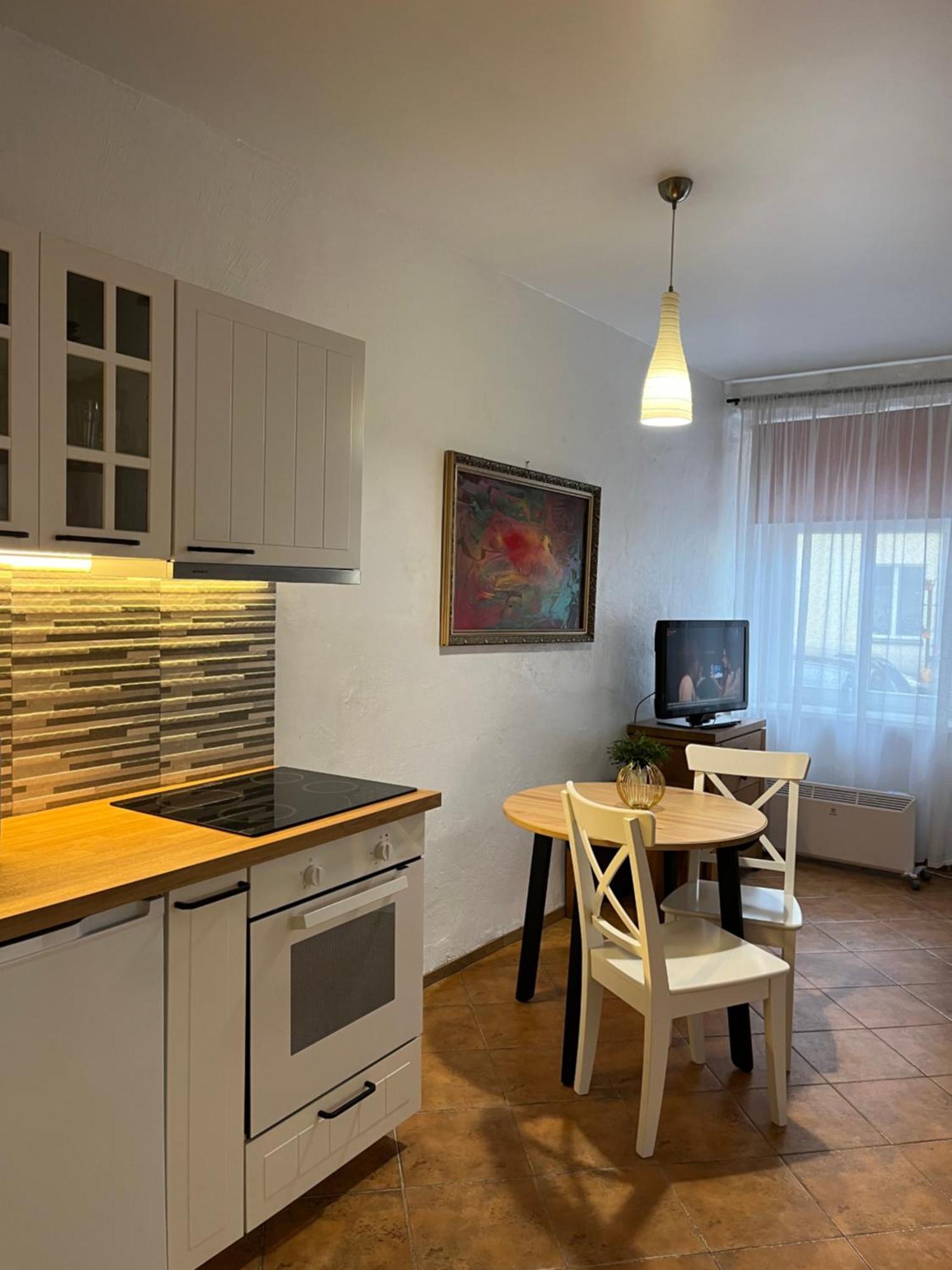 Old Studio Apartment فيلنيوس المظهر الخارجي الصورة